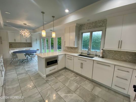 Dining room, Interior, Kitchen, Pendant Lights, Recessed Lighting