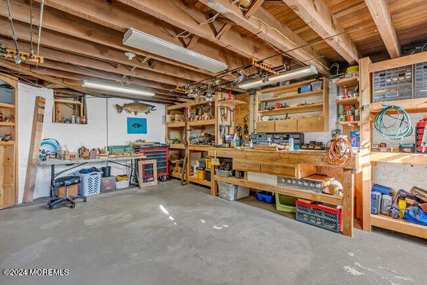 Garage, Interior, Wooden Beams, Wooden Ceilings