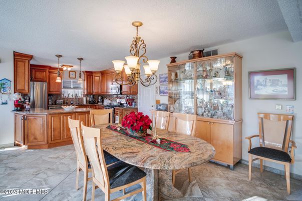 Chandelier, Dining room, Interior, Kitchen, Pendant Lights