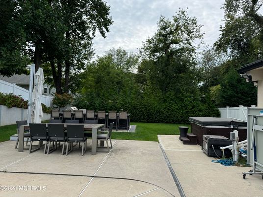Exterior, Hot Tub
