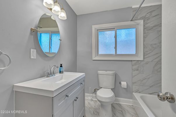 Bathroom, Interior, Marble, Marble Walls