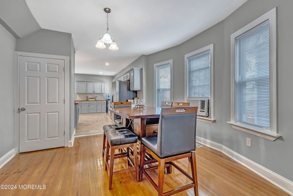 Dining room, Interior, Kitchen, Pendant Lights, Recessed Lighting, Wood Texture Flooring