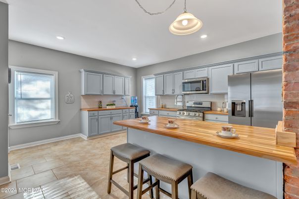 Interior, Kitchen, Pendant Lights, Recessed Lighting, Stainless Steel Appliances