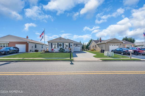 Attached, Detached Garage, Exterior, Facade, Ranch
