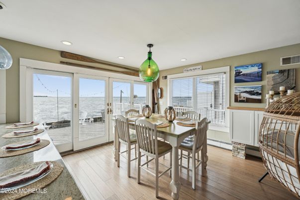 Dining room, Interior, Pendant Lights, Recessed Lighting, Water, Wood Texture Flooring