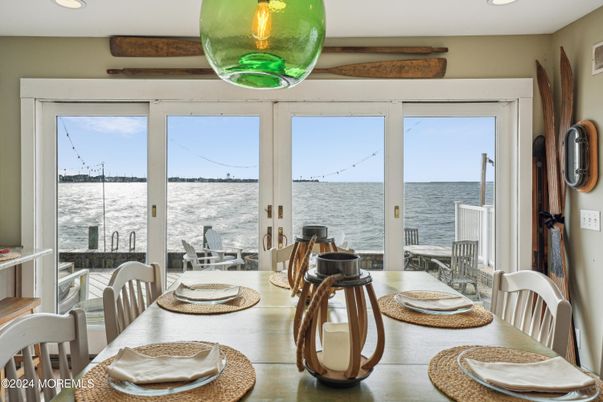 Dining room, Interior, Recessed Lighting, Water
