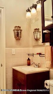 Bathroom, Interior, Pendant Lights