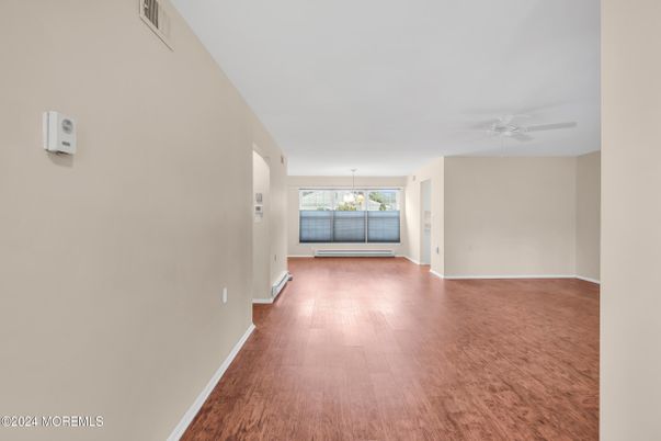 Empty room, Interior, Pendant Lights, Wood Texture Flooring