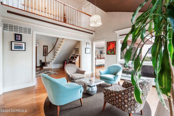 Interior, Living room, Pendant Lights, Wood Texture Flooring