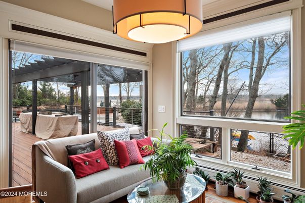 Interior, Living room, Water