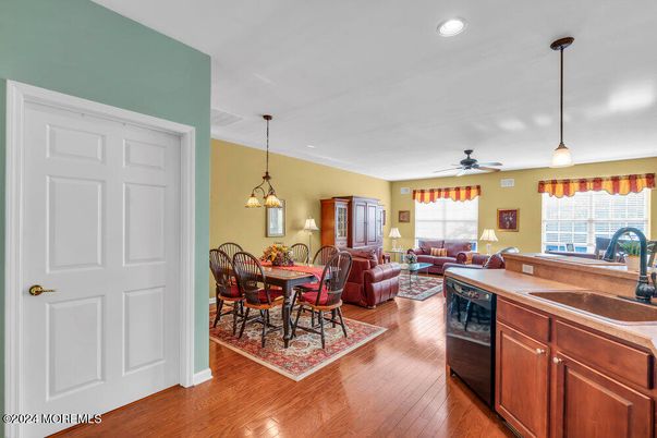 Dining room, Interior, Living room, Pendant Lights, Recessed Lighting, Wood Texture Flooring