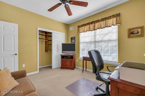 Home Office, Interior