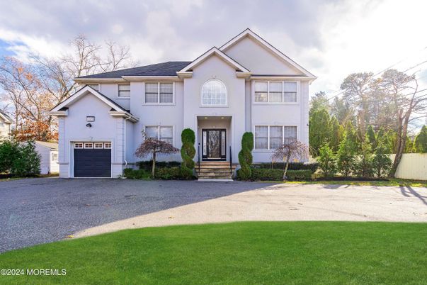 Attached, Exterior, Facade, French Provincial