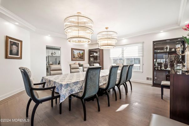 Chandelier, Dining room, Interior, Recessed Lighting, Wood Texture Flooring