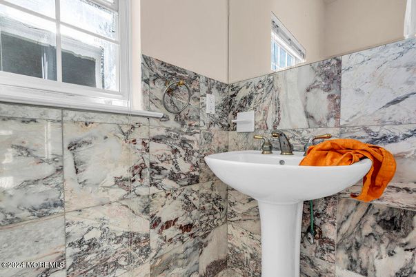 Bathroom, Interior, Marble Walls