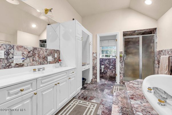 Bathroom, Dual Sink Vanities, Free Standing Baths, Interior, Recessed Lighting