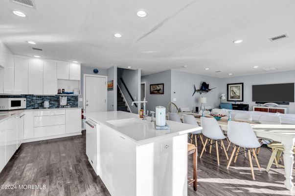 Dining room, Interior, Kitchen, Recessed Lighting, Wood Texture Flooring
