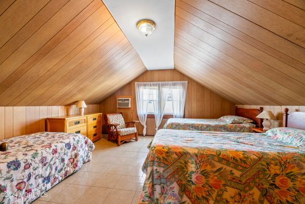 Bedroom, Interior, Wooden Ceilings, Wooden Walls