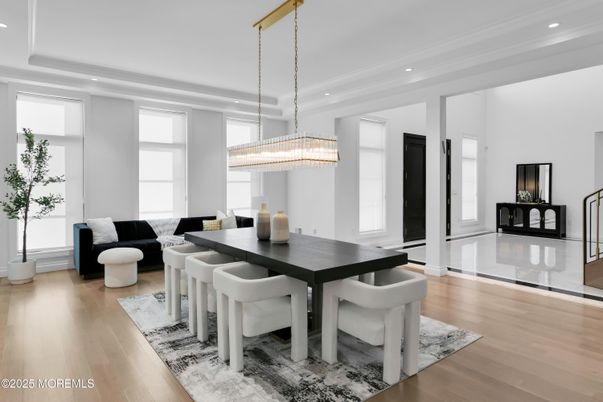 Chandelier, Dining room, Interior, Recessed Lighting, Wood Texture Flooring