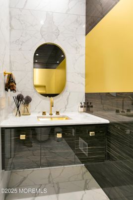 Bathroom, Interior, Marble, Marble Walls