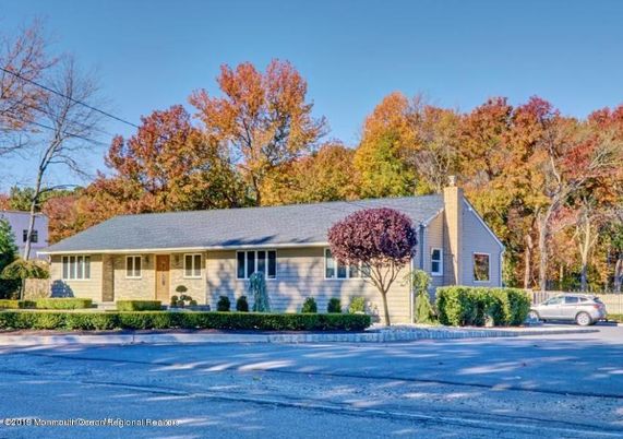 Exterior, Facade, Cape Cod