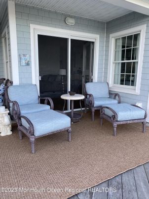 Bedroom, Exterior