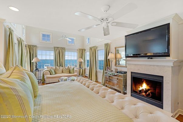 Bedroom, Fireplace, Interior, Living room, Recessed Lighting, Water