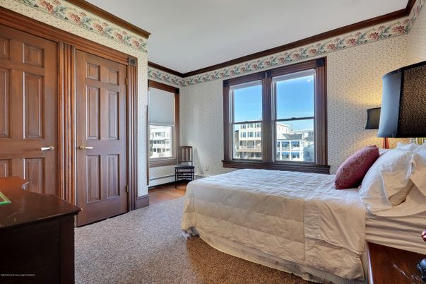 Bedroom, Interior, Water