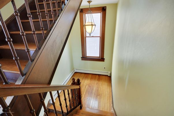 Interior, Pendant Lights, Wood Texture Flooring