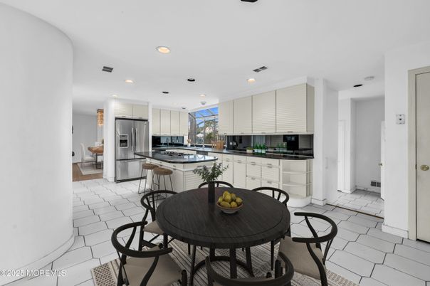 Dining room, Interior, Kitchen, Recessed Lighting, Stainless Steel Appliances
