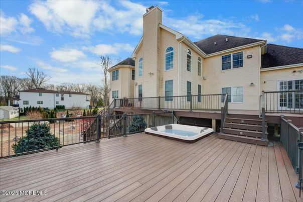 Exterior, Hot Tub