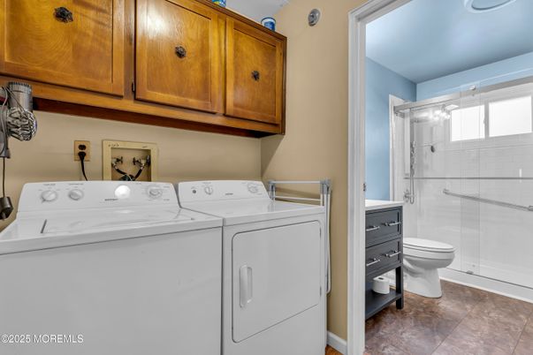 Bathroom, Glass Shower, Interior, Washer