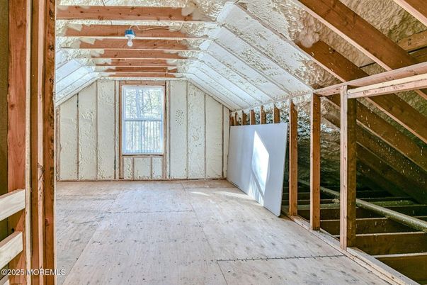 Empty room, Interior, Wooden Beams