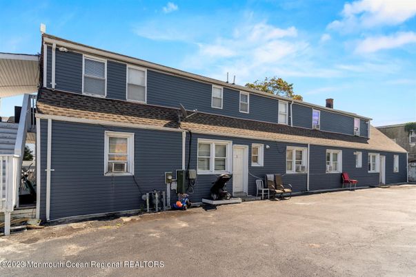 Exterior, Facade, Cape Cod