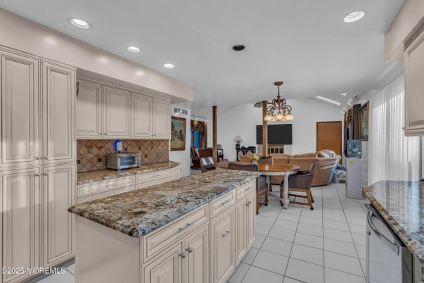 Dining room, Interior, Kitchen, Pendant Lights, Recessed Lighting