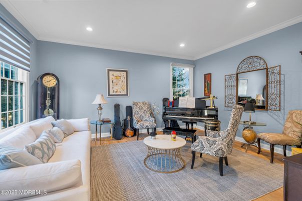 Interior, Living room, Piano, Recessed Lighting, Wood Texture Flooring