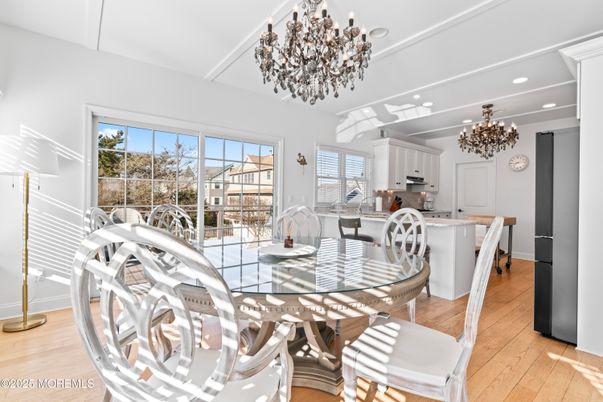 Chandelier, Dining room, Interior, Kitchen, Recessed Lighting, Wood Texture Flooring