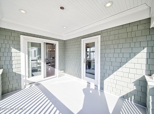 Exterior, Recessed Lighting