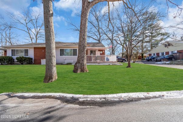 Backyard, Exterior, Facade, Ranch