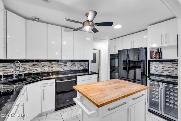 Interior, Kitchen, Marble, Recessed Lighting