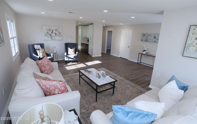 Interior, Living room, Recessed Lighting, Wood Texture Flooring