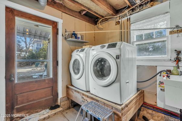 Interior, Washer