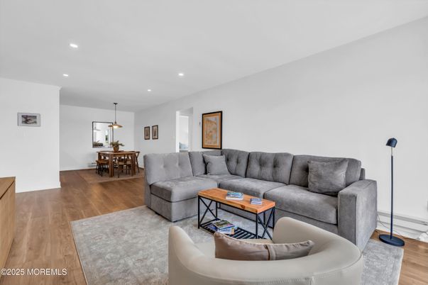 Dining room, Interior, Living room, Pendant Lights, Recessed Lighting, Wood Texture Flooring
