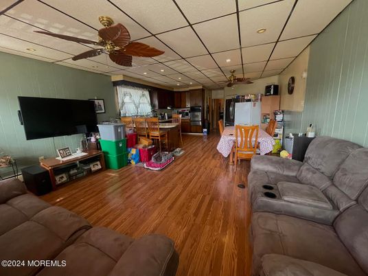 Interior, Kitchen, Living room, Recessed Lighting, Wood Texture Flooring