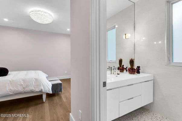 Bathroom, Bedroom, Interior, Recessed Lighting, Wood Texture Flooring