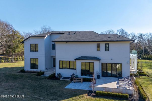 Backyard, Exterior, Facade, Modern