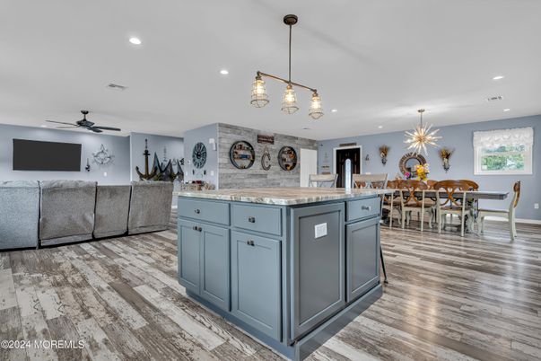 Dining room, Interior, Kitchen, Pendant Lights, Recessed Lighting, Wood Texture Flooring