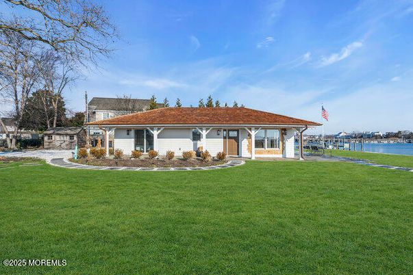 Backyard, Exterior, Water