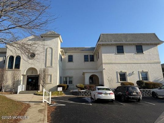 Exterior, Facade, Mediterranean