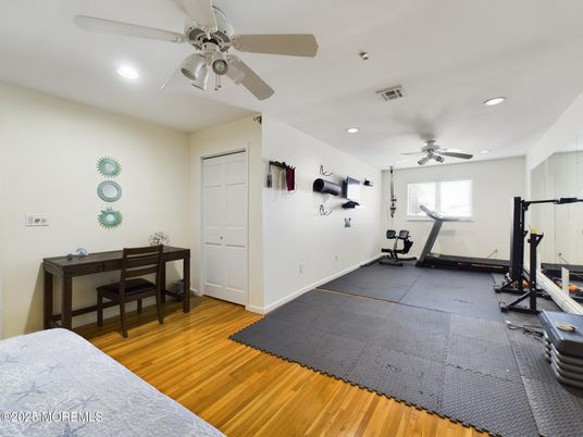 Fitness Equipment, Interior, Recessed Lighting, Wood Texture Flooring